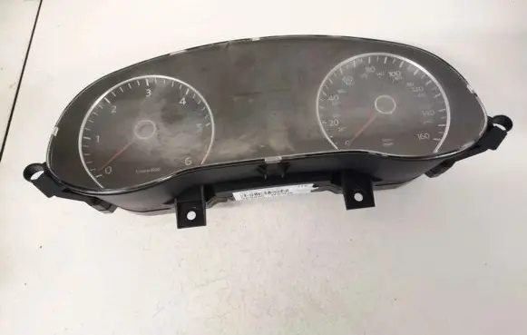 Volkswagen Jetta VI Speedometer (instrument cluster) 5c6920952a