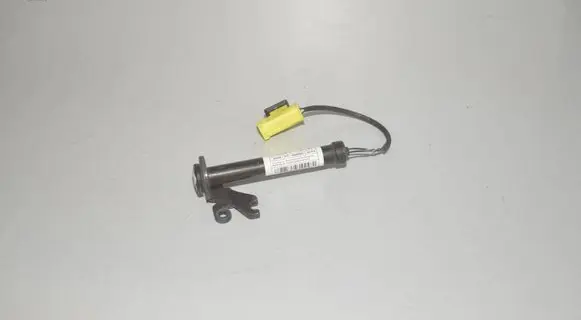 BMW 1 F40 Bonnet Pedestrian Airbag Actuator 7450943 51237450943