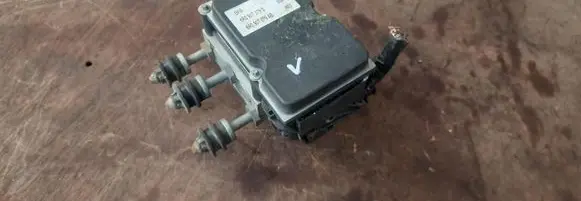Skoda Fabia Mk2 (5J) ABS Pump 6R0614117K