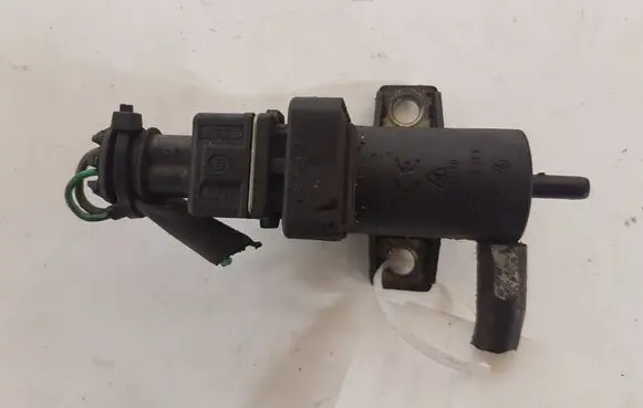 Renault Laguna III Turbo solenoid valve 8200762597