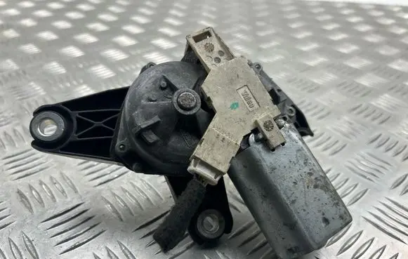 Opel Vivaro Rear window wiper motor 