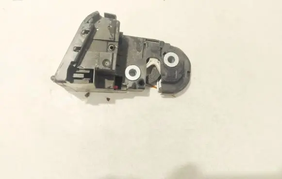 Opel Insignia A Seat back rest lock catch 445893211 132009