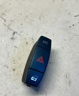 BMW 1 E81 E87 Hazard light switch 6945603 549529100