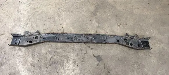 Top upper radiator support slam panel