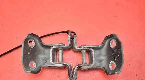 Subaru Legacy Front door hinge set 