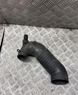 Audi A4 S4 B5 8D Intercooler hose/pipe 8E0129615
