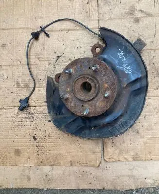 Honda CR-V Front wheel hub