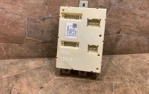Mercedes-Benz GL X166 SAM control unit A1669002806