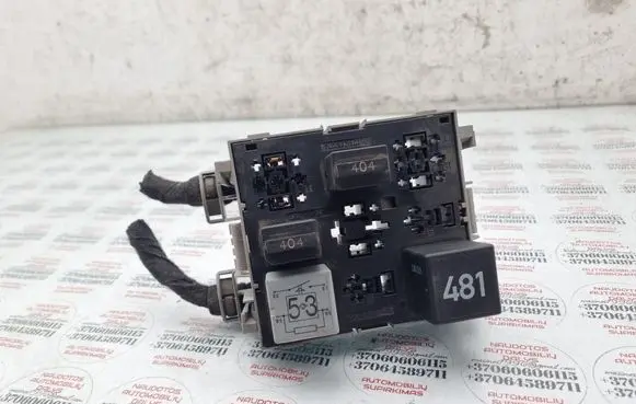 Volkswagen Touareg I Relay mounting block 7L0937503A