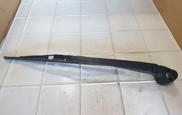 Seat Ibiza III (6L) Rear wiper blade arm 1U9955707B