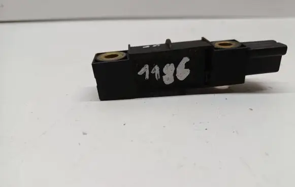 Volvo XC70 Airbag deployment crash/impact sensor 8622365 190901 002656