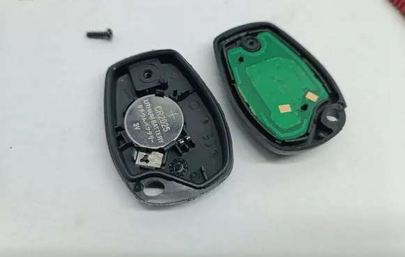 Renault Trafic II (X83) Ignition key/card RH-11