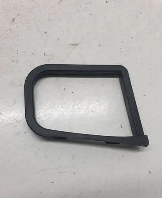 Mercedes-Benz CLS C219 Tailgate trim A2196940294