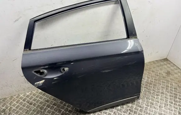 Hyundai Ioniq Rear door 