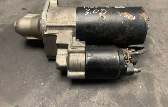 Mercedes-Benz E W211 Starter motor 30D