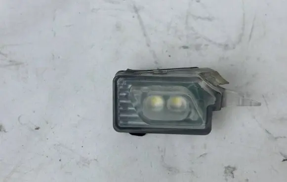 Audi Q5 SQ5 Front door handle light (exterior) 8W0947133