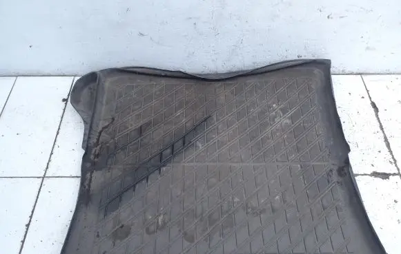 Volvo V70 Rubber trunk/boot mat liner 