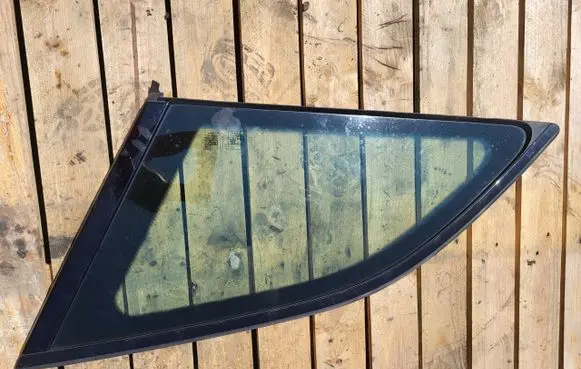 Audi A6 S6 C7 4G Rear side window 4G9845298C