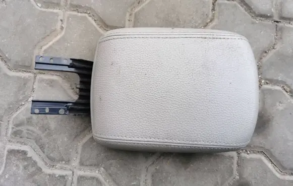 Volvo S40 Armrest 