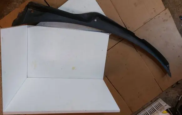 Audi A7 S7 4G Wiper trim 4G8819403