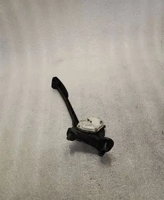 Volvo XC70 Accelerator throttle pedal 6PV00853700 30666660