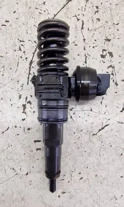 Audi A3 S3 8P Fuel injector 038130073BN