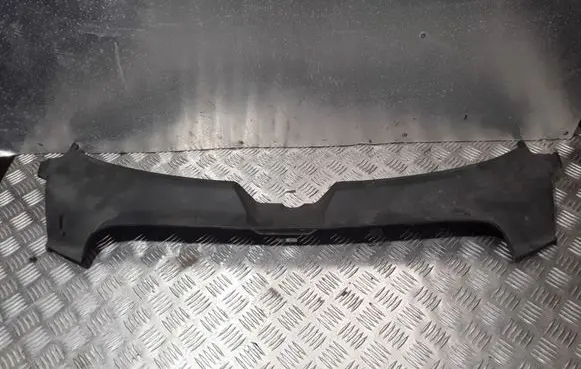 Audi A6 S6 C6 4F Top upper radiator support slam panel 4F0807081