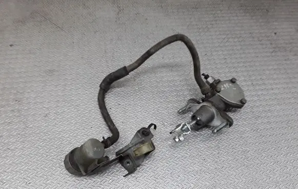 Honda FR-V Clutch master cylinder