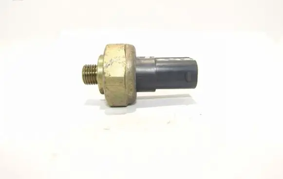 BMW 5 E39 Oil pressure sensor 64538370625
