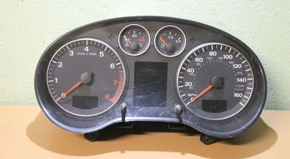 Audi A3 S3 8P Speedometer (instrument cluster) 8P0920981D
