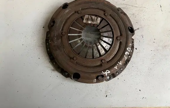 Mitsubishi Colt Pressure plate 