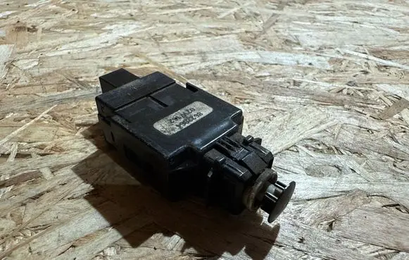 Volvo S60 Brake pedal sensor switch 8622164 02W162