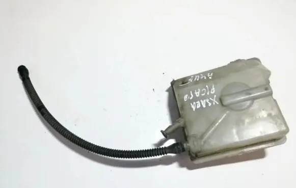 Citroen Xsara Picasso Brake fluid reservoir 