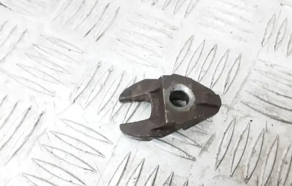 Citroen C4 II Picasso Fuel Injector clamp holder 23837