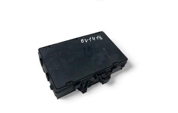 Ford Mondeo MK IV Fuse module FG9T14A067EB