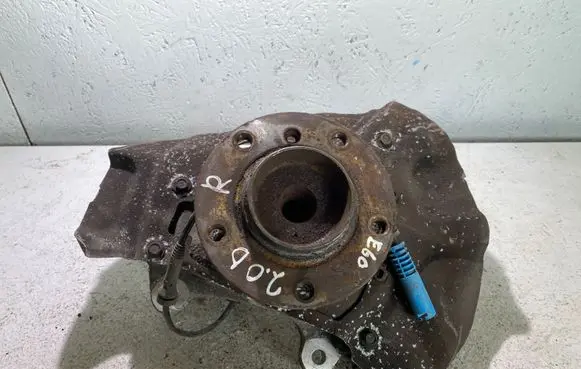 BMW 5 E60 E61 Front wheel hub