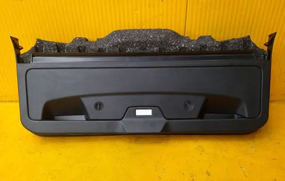 BMW 5 G30 G31 G38 Tailgate/boot cover trim set 7390400