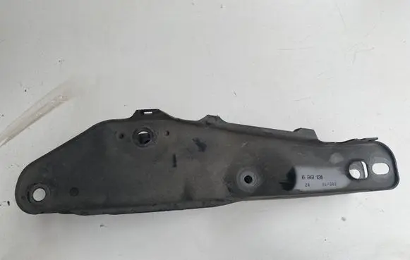 BMW 5 G30 G31 Rear upper control arm/wishbone 6861131