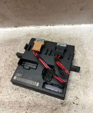Audi A4 S4 B6 8E 8H Comfort/convenience module 8E0907279E