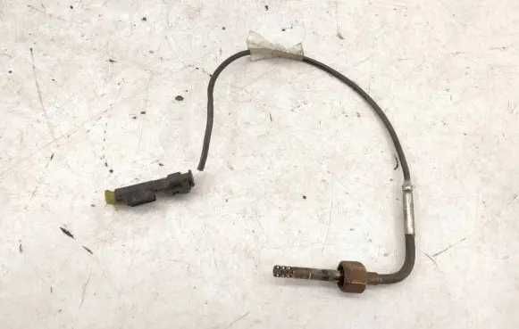 Mercedes-Benz C W203 Lambda probe sensor 0051534128 A0051534128