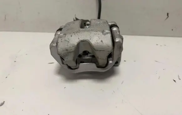 BMW X6 G06 Rear brake caliper 6887385