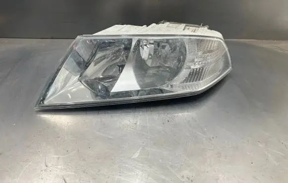 Skoda Octavia Mk2 (1Z) Headlight/headlamp