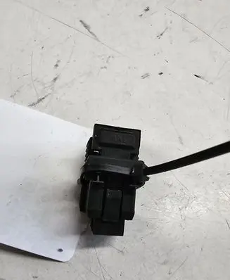 BMW 5 E60 E61 Brake pedal sensor switch 91468896