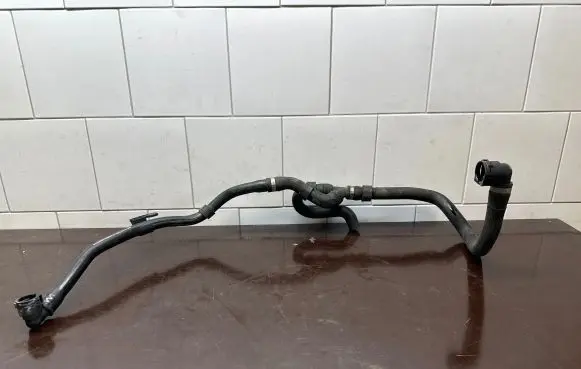 Mercedes-Benz S W222 Engine coolant pipe/hose A2225009072