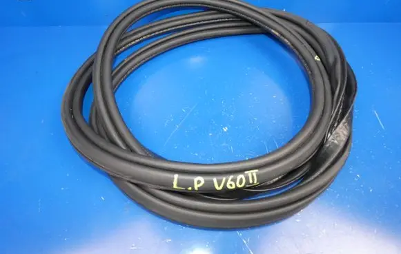 Volvo V60 Front door rubber seal 