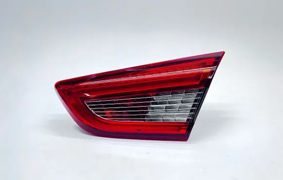 Maserati Ghibli Tailgate rear/tail lights 06700046630 03552000