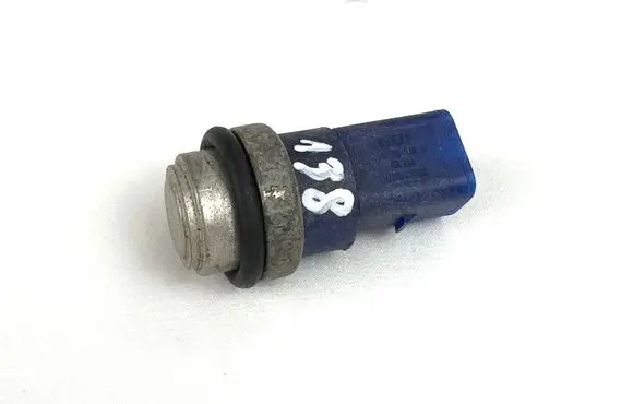 Audi A4 S4 B5 8D Coolant temperature sensor 8d0959481b