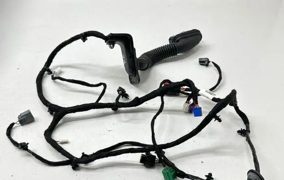 Chrysler Pacifica Front door wiring loom P68401638AB