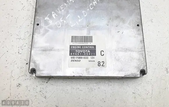 Toyota Avensis T250 Engine control unit/module 8966105821 1758008333 MB1758008333