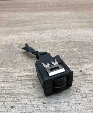 Volkswagen PASSAT B6 Headlight level height control switch 3C0941333A WITHPLUG